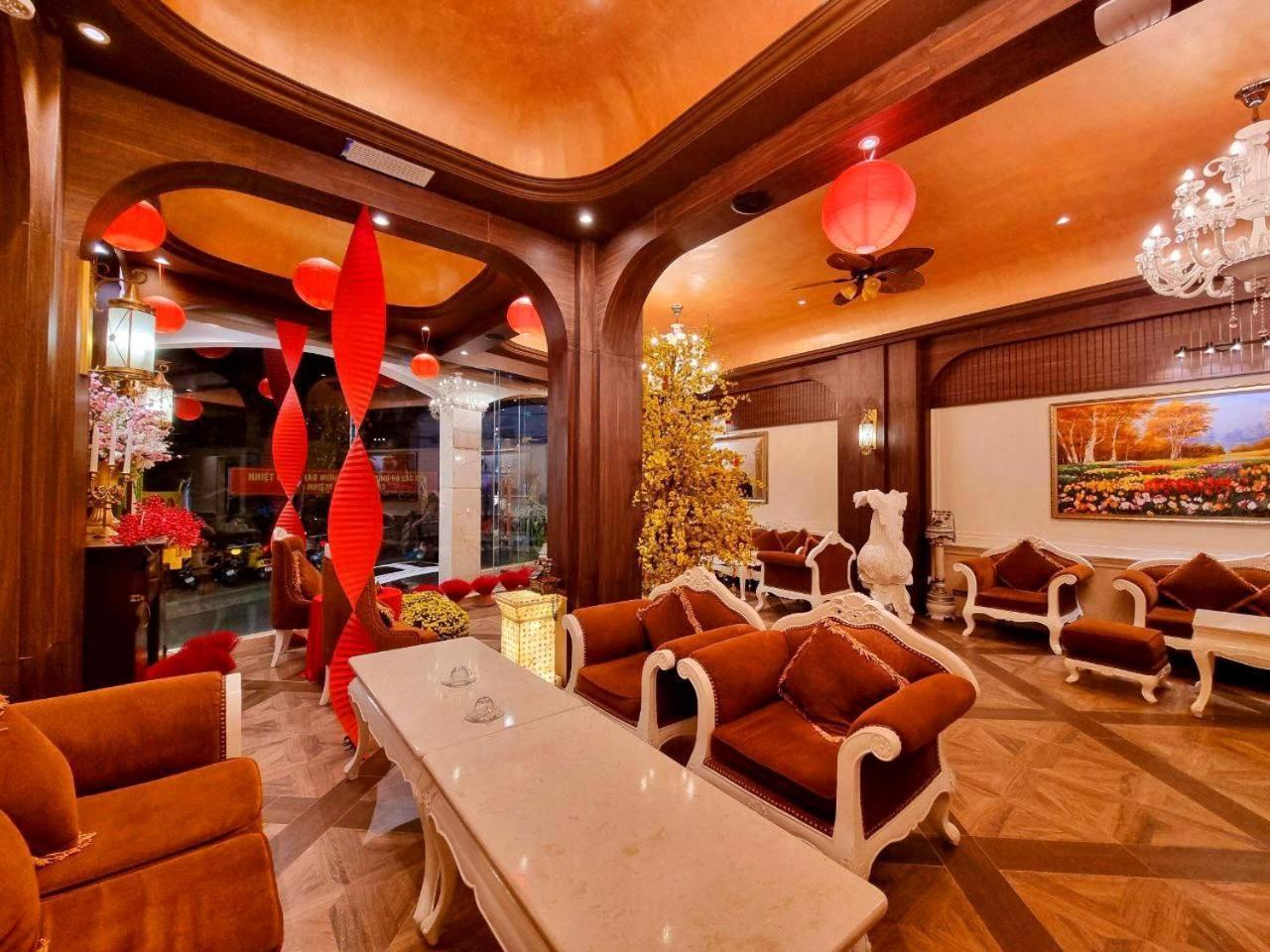 Tulip Hotel 3 Da Lat Buitenkant foto