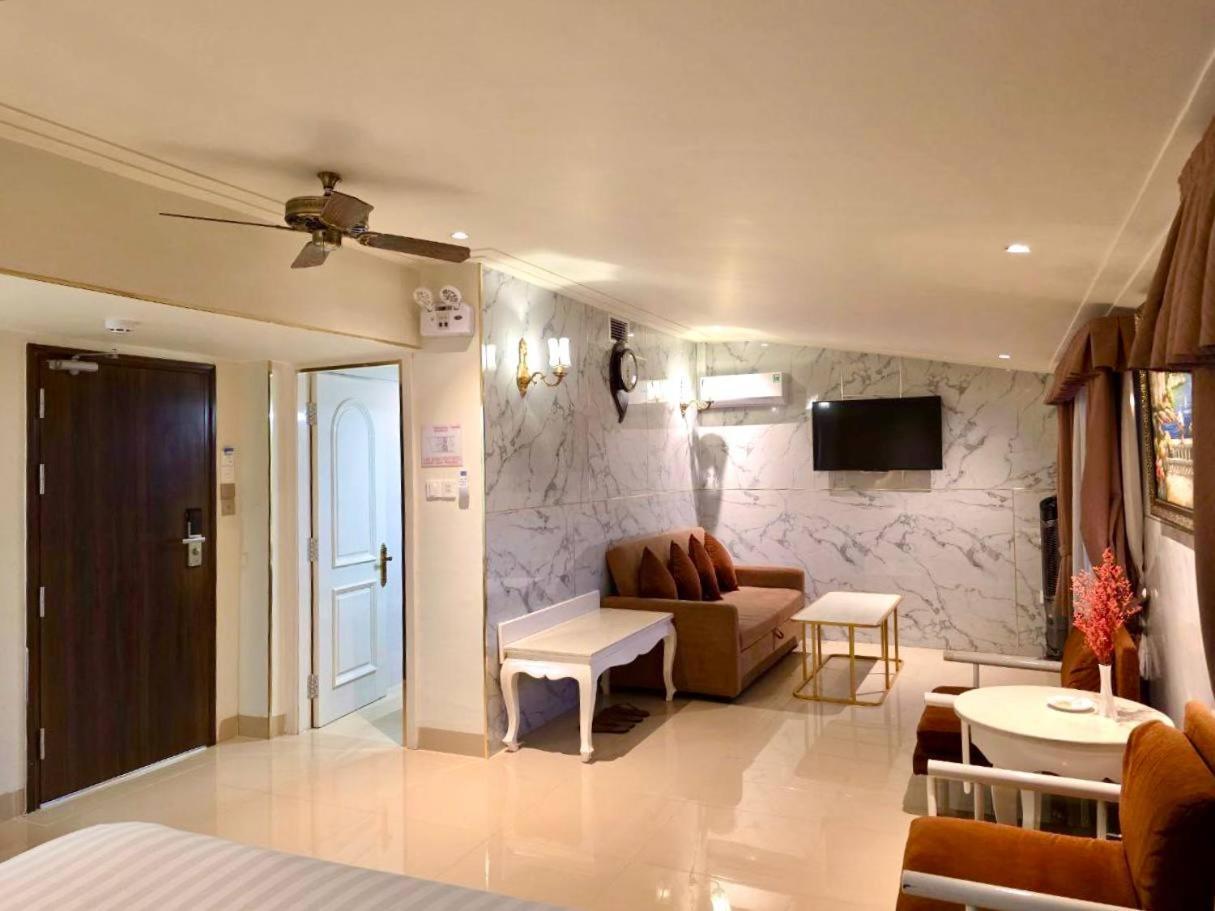 Tulip Hotel 3 Da Lat Buitenkant foto